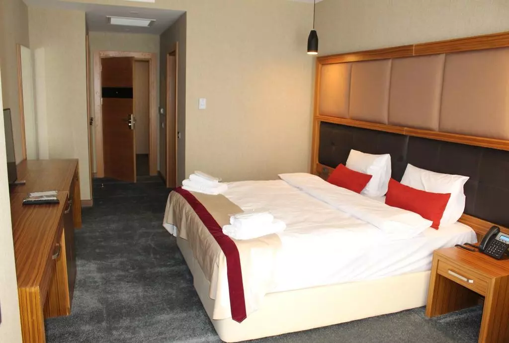 SKY hotel_shabavizparvaz_20.jpg